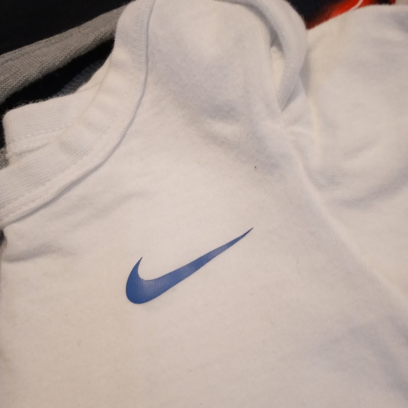 Nike Newborn Baby Boy Bundle - Picture 2 of 4